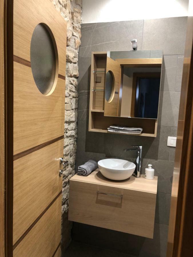 Апартаменты Bozic Apartman Пула Экстерьер фото